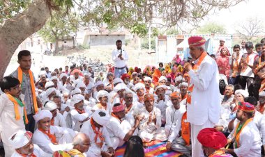 भाजपा पशुपालन प्रकोष्ठ के स्नेहमिलन में लुम्बाराम बोले- पूर्ववर्ती कांग्रेस सरकार ने पशुपालकों को योजनाएं बंद की थी, मैं इनकी पीड़ा समझता हूं...