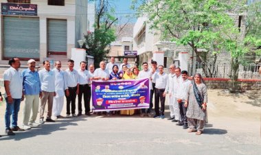 जालोर में आयकर कार्यालय के बाहर कांग्रेसियों ने किया प्रदर्शन