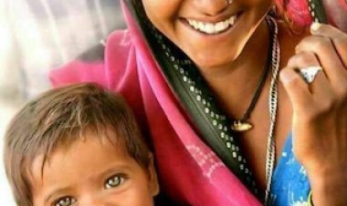 मदर्स डे विशेष : मां के आंचल में बसी एक पूरी दुनिया