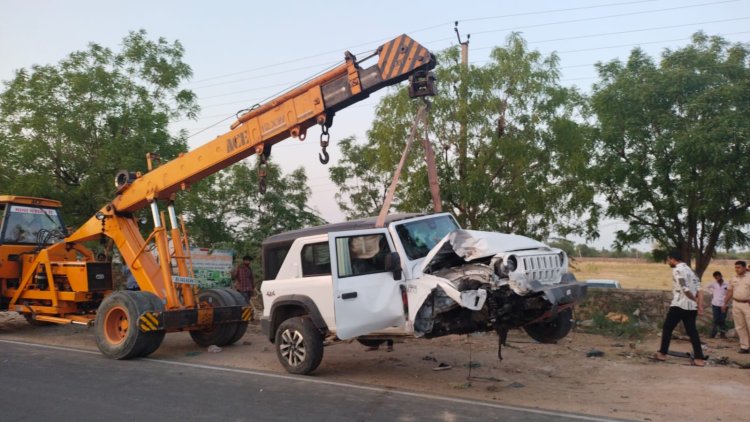 जालोर में चूंगीनाका के पास थार गाड़ी ने मोटरसाइकिल सवार दो जनों की जान ली