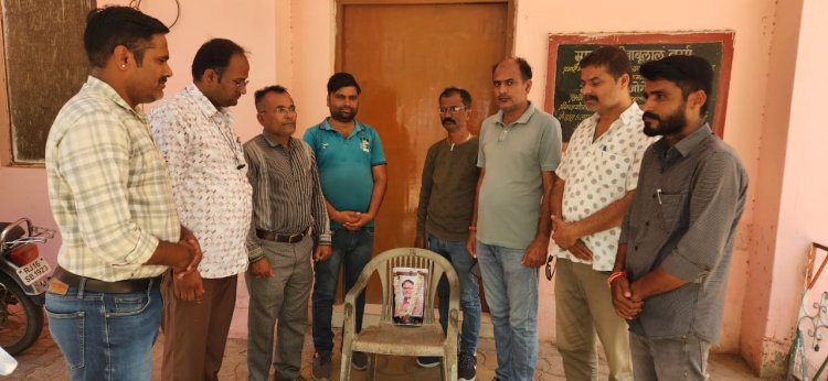 आईएफडब्ल्यूजे संगठन के राष्ट्रीय अध्यक्ष डॉ. के. विक्रम राव के निधन पर जालोर में पत्रकारों ने दी श्रद्धांजलि