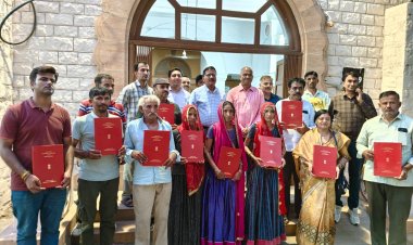 दो दिवसीय नागरिकता कैंप में 11 पाक नागरिकों को मिली भारतीय नागरिकता