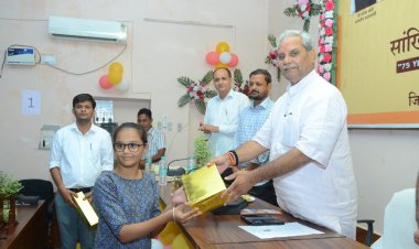 विद्यार्थी बड़ा लक्ष्य तय करते हुए जीवन में आगे बढ़े - मुख्य सचेतक जोगेश्वर गर्ग