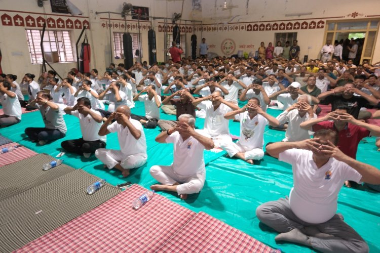 ‘‘एक पृथ्वी, एक स्वास्थ्य के लिए योग’’ की थीम पर मनाया 11वाँ अंतर्राष्ट्रीय योग दिवस