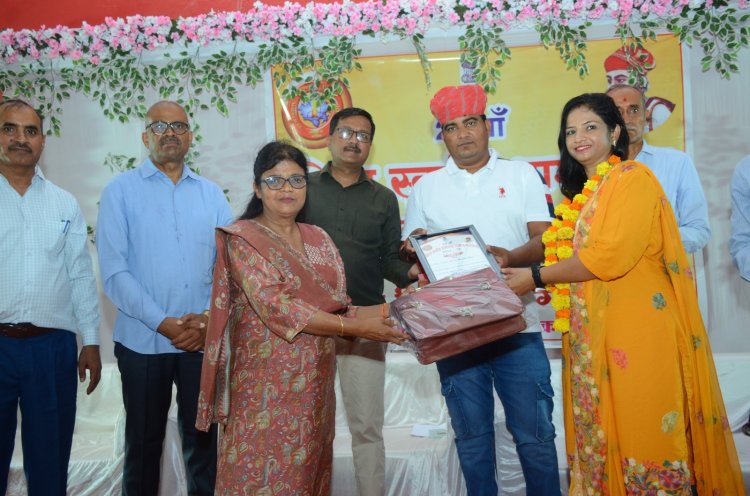 जालोर जिले के 104 भामाशाहों व 39 प्रेरकों का किया सम्मान