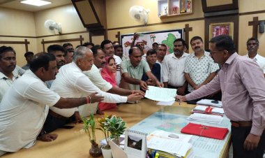 माउंट आबू में पत्रकार के साथ हुई घटना के विरोध में सौंपा ज्ञापन