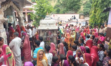 सावन महीने के तीसरे सोमवार को श्रद्धालुओं ने जागनाथ महादेव के दर्शन कर मांगा खुशहाल जीवन