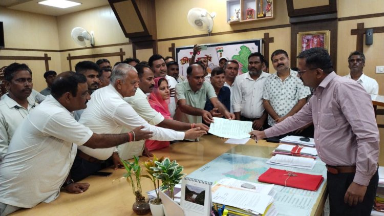 माउंट आबू में पत्रकार के साथ हुई घटना के विरोध में सौंपा ज्ञापन