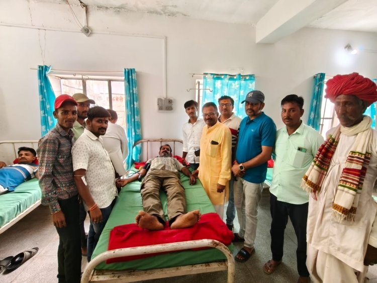 भवरानी में पूर्व सरपंच की जयंती पर 51 यूनिट हुआ रक्तदान