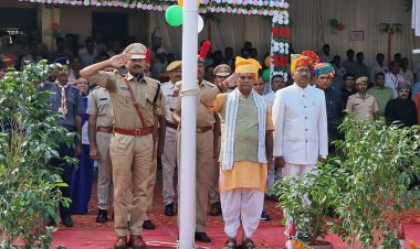 जालोर जिले में स्वाधीनता दिवस समारोह हर्षोल्लास के साथ सम्पन्न, 110 सम्मान पत्र किए वितरित