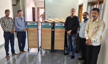 आईडीबीआई बैंक ने जालोर ब्लॉक के 38 राजकीय विद्यालयों के लिए लेक्चर स्टैंड पोडियम भेंट किए