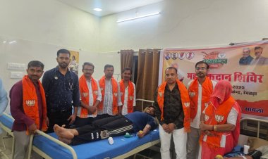 सेवा पखवाड़ा के तहत रेवतड़ा में भाजपा कार्यकर्ताओं ने किया रक्तदान