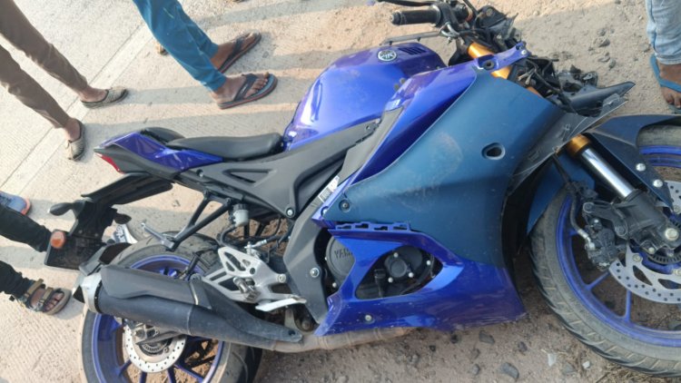 नील गाय से बाइक भिड़ी, हादसे में एक युवक की मौत, दो घायल