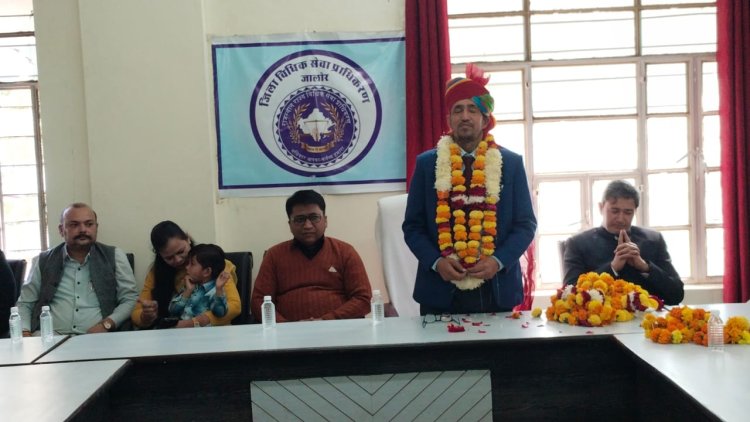 अधिवक्ताओं द्वारा स्वागत एवं अभिनन्दन से अभिभूत हूँ - हारून 