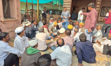 मोदरान रेलवे स्टेशन पर सुविधाओं की कमी: ग्रामीणों ने खोला मोर्चा, रेल मंत्री को भेजा 10 सूत्रीय मांग पत्र