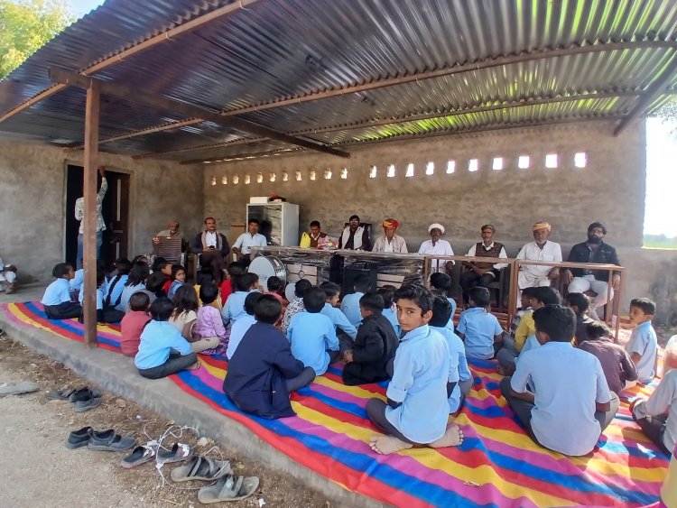 भामाशाहों ने मिलकर बच्चों के लिए बनवाया टीन शेड