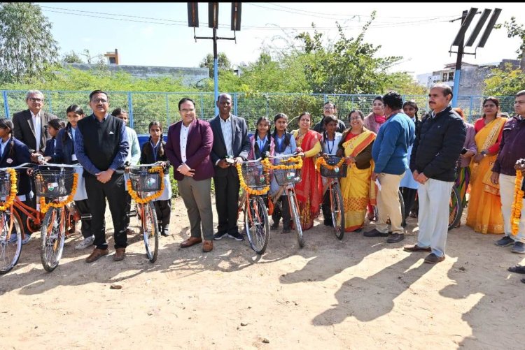 जिला स्तरीय मेगा पीटीएम, निपुण मेला, निःशुल्क साईकिल वितरण, ट्रांसपोर्ट वाउचर व गार्गी पुरस्कार की डीबीटी कार्यक्रम का हुआ आयोजन