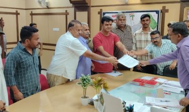 ईडब्लूएस को पंचायत चुनाव में 10% आरक्षण देने की मांग, कलेक्टर को सौंपा ज्ञापन