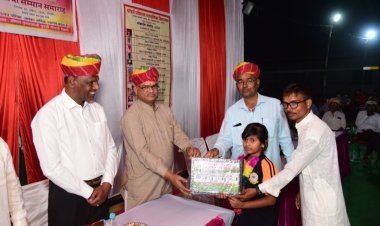 मॉडर्न स्कूल में हुआ प्रतिभा सम्मान समारोह 