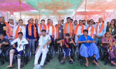 सांचौर में दिव्यांग शिविर में 391 प्रमाण पत्र जारी, 60 जरूरतमंदों को हियरिंग एड वितरित
