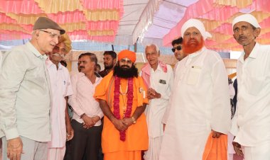 बागरा में कौमी एकता की मिसाल : हज यात्रा पर जा रहे मौलाना के सम्मान में कार्यक्रम आयोजित