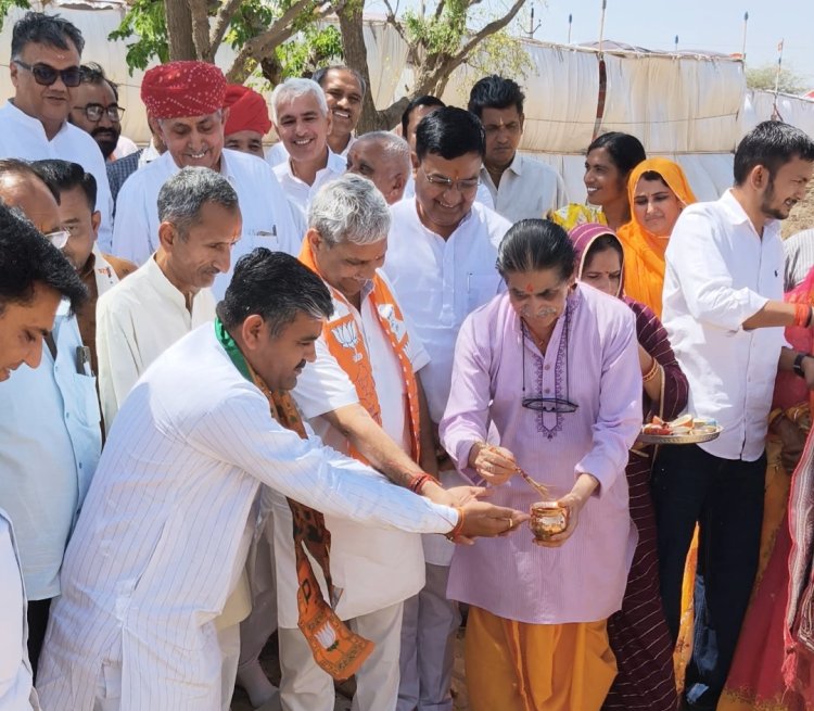 जालोर में भाजपा कार्यालय की सात साल पहले वसुंधरा सरकार में बनी थी चारदीवारी, अब भवन का हुआ शिलान्यास