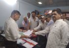 दवाइयां नहीं मिलने पर पेंशनर्स ने जताया आक्रोश, सौंपा ज्ञापन