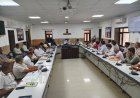 विभागीय अधिकारी प्रो-एक्टिव होकर सरकारी योजनाओं का लाभ आमजन तक पहुँचाएं-प्रभारी सचिव