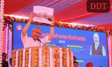 रेलमंत्री अश्विनी वैष्णव ने जालोर-दिल्ली रेल को दिखाई हरी झंडी, बोले - प्रधानमंत्री मोदीजी ने रेलवे के साथ बचपन बिताया है, राजस्थान को जोड़ने वाली 200 नई गाड़ियां और शुरू होने वाली है...!