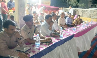 ग्रामीणों की समस्याओं का करें त्वरित समाधान- ज़िला प्रभारी सचिव