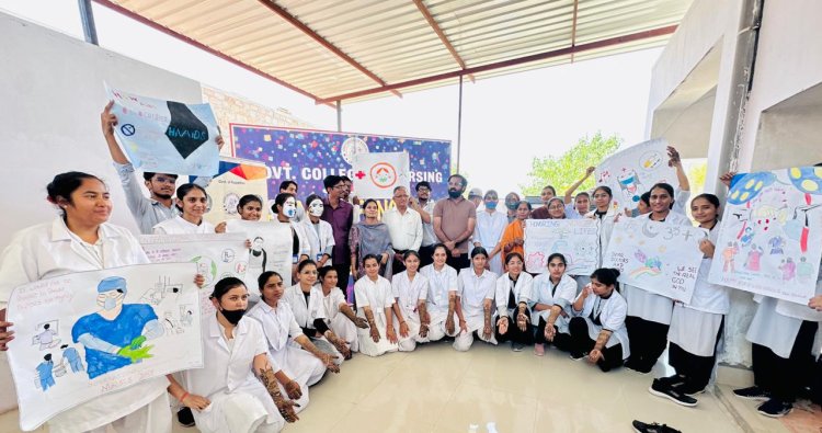 नर्सेज सप्ताह : देशभक्ति आजादी के साथ समाज में फैली बुराइयों को दूर करने का दिया संदेश