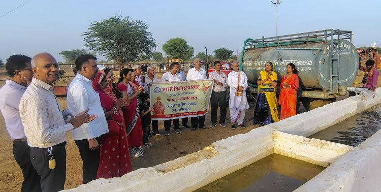 भाविप के महिला मंडल ने गोशाला में 20 क्विंटल हरा चारा, पानी के 11 टैंकर भेंट कर की गौ सेवा 