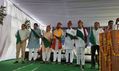 नई लालगढ़–साबरमती दैनिक एक्सप्रेस रेल सेवा का जालोर में भव्य स्वागत