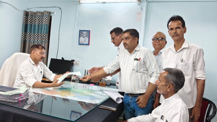 रिलायंस कम्पनी ने क्रॉप कटिंग में गड़बड़ी कर सैकड़ों किसानों के अरमानों पर फेरा पानी