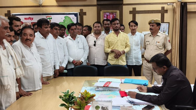 भीनमाल में कृष्ण देवासी पर हमले के मामले में जाट समाजबंधुओं ने सौंपा ज्ञापन, बोले- घायल का अस्पताल पहुंचाने में सहयोग करने वाले तेजाराम को पुलिस बेवजह बना रही आरोपी