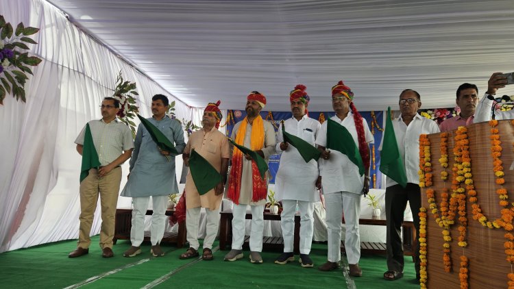 नई लालगढ़–साबरमती दैनिक एक्सप्रेस रेल सेवा का जालोर में भव्य स्वागत