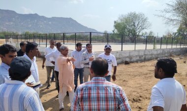 मुख्य सचेतक जोगेश्वर गर्ग ने खेल सुविधाओं के विकास को लेकर शाह पूंजाजी गेनाजी स्टेडियम परिसर का किया अवलोकन