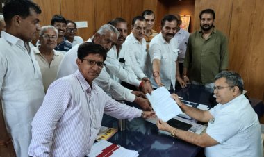 भीनमाल बाईपास से आशापूर्णा मंदिर तक की सीसीरोड निर्माण के संवेदक की मौत के बाद काम पड़ा ठप, आवागमन में हो रही परेशानी