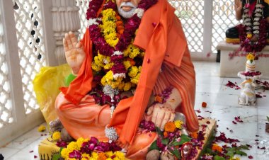 गुरु पूर्णिमा पर भक्तों के लिया गुरु का आशीर्वाद, शिव मंदिरों में उमड़ी श्रद्धालुओं की भीड़