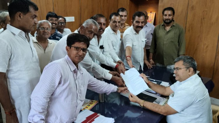 भीनमाल बाईपास से आशापूर्णा मंदिर तक की सीसीरोड निर्माण के संवेदक की मौत के बाद काम पड़ा ठप, आवागमन में हो रही परेशानी