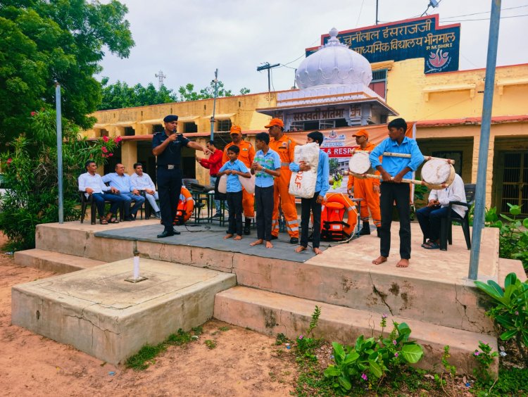 एनडीआरएफ द्वारा पीएम श्री राजकीय वरिष्ठ माध्यमिक विद्यालय, भीनमाल में स्कूल सेफ्टी प्रोग्राम आयोजित