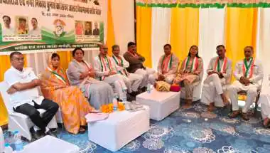 सायला में पाराशर ने सुनाया दर्द, बोले-कांग्रेस विचारधारा के कर्मचारियों को सरकार चुन-चुनकर जिले से बाहर भेज रही, आगामी चुनावों में भाजपा को सबक सिखाएं 