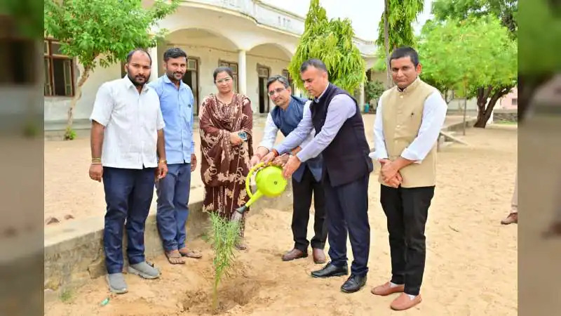जिला न्यायाधीश ने किया केयर होम का निरीक्षण, बालकों से से किया संवाद
