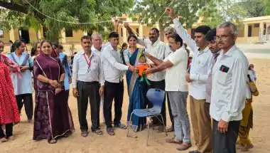 सेवड़ी स्कूल में गूंजा जय श्रीकृष्ण का जयघोष, विद्यार्थियों ने फोड़ी दही हांडी