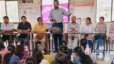 रक्तदान की शपथ से लेकर हुनर की उड़ान तक दिया जागरूकता का संदेश