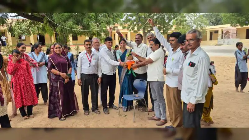 सेवड़ी स्कूल में गूंजा जय श्रीकृष्ण का जयघोष, विद्यार्थियों ने फोड़ी दही हांडी