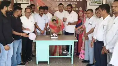 प्रदेश कांग्रेस अध्यक्ष गोविन्दसिंह डोटासरा का जन्मदिवस कांग्रेस कार्यकर्ताओं ने उत्साहपूर्वक मनाया