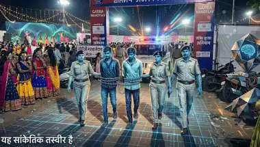 गरबा स्थल पर बालिकाओं के साथ अभद्र व्यवहार करने के आरोप में तीन युवक गिरफ्तार