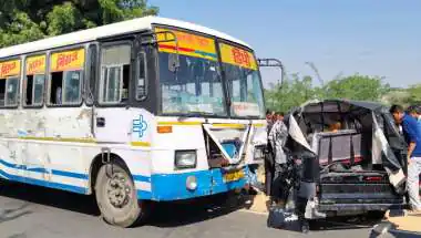 रामसीन रोड पर रोडवेज-ऑटो की टक्कर में मां, बेटे व बेटी की मौत