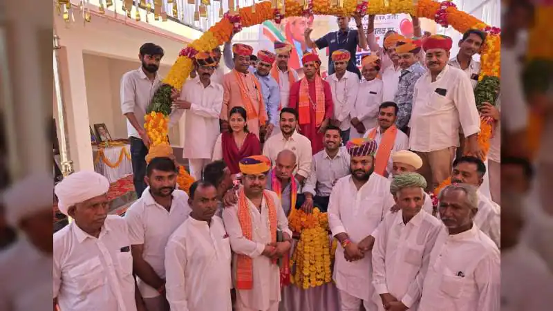 मुख्य सचेतक जोगेश्वर गर्ग के जन्मदिन पर सेवा कार्यक्रम के तहत हुए विविध आयोजन, 71 यूनिट रक्तदान